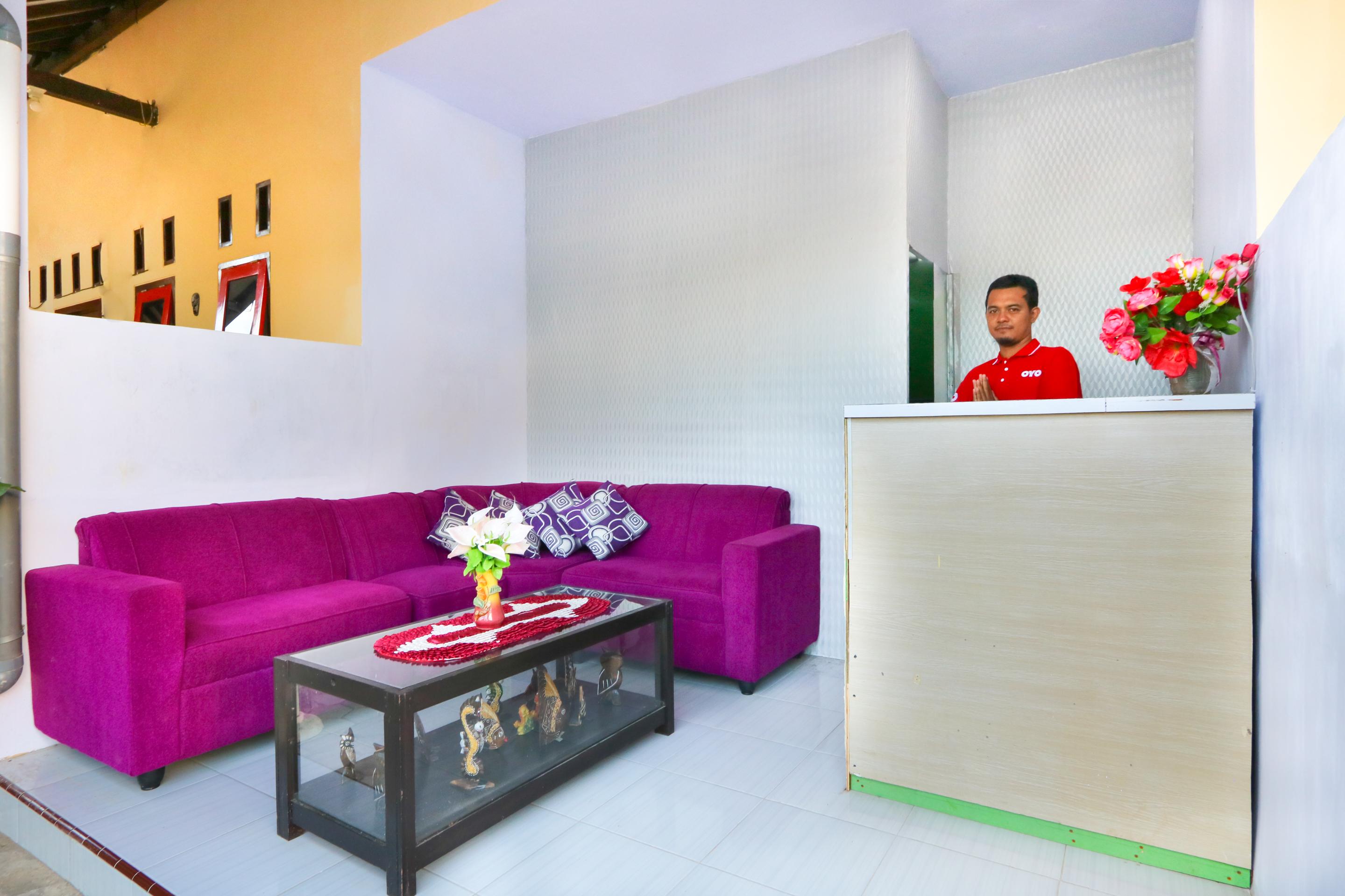 Reddoorz At El Shaday Homestay Banyuwangi Banyuwangi  Εξωτερικό φωτογραφία