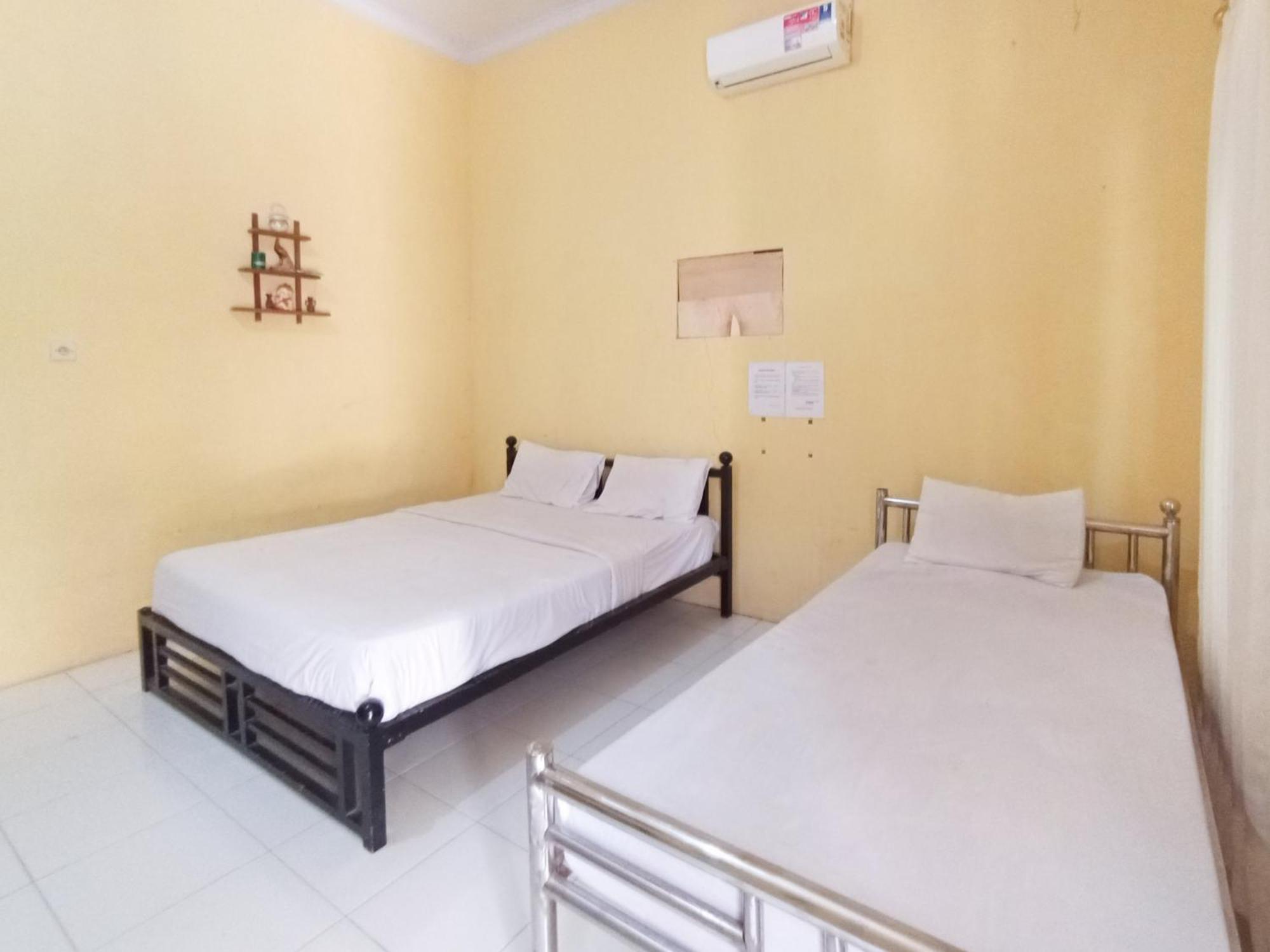 Reddoorz At El Shaday Homestay Banyuwangi Banyuwangi  Εξωτερικό φωτογραφία