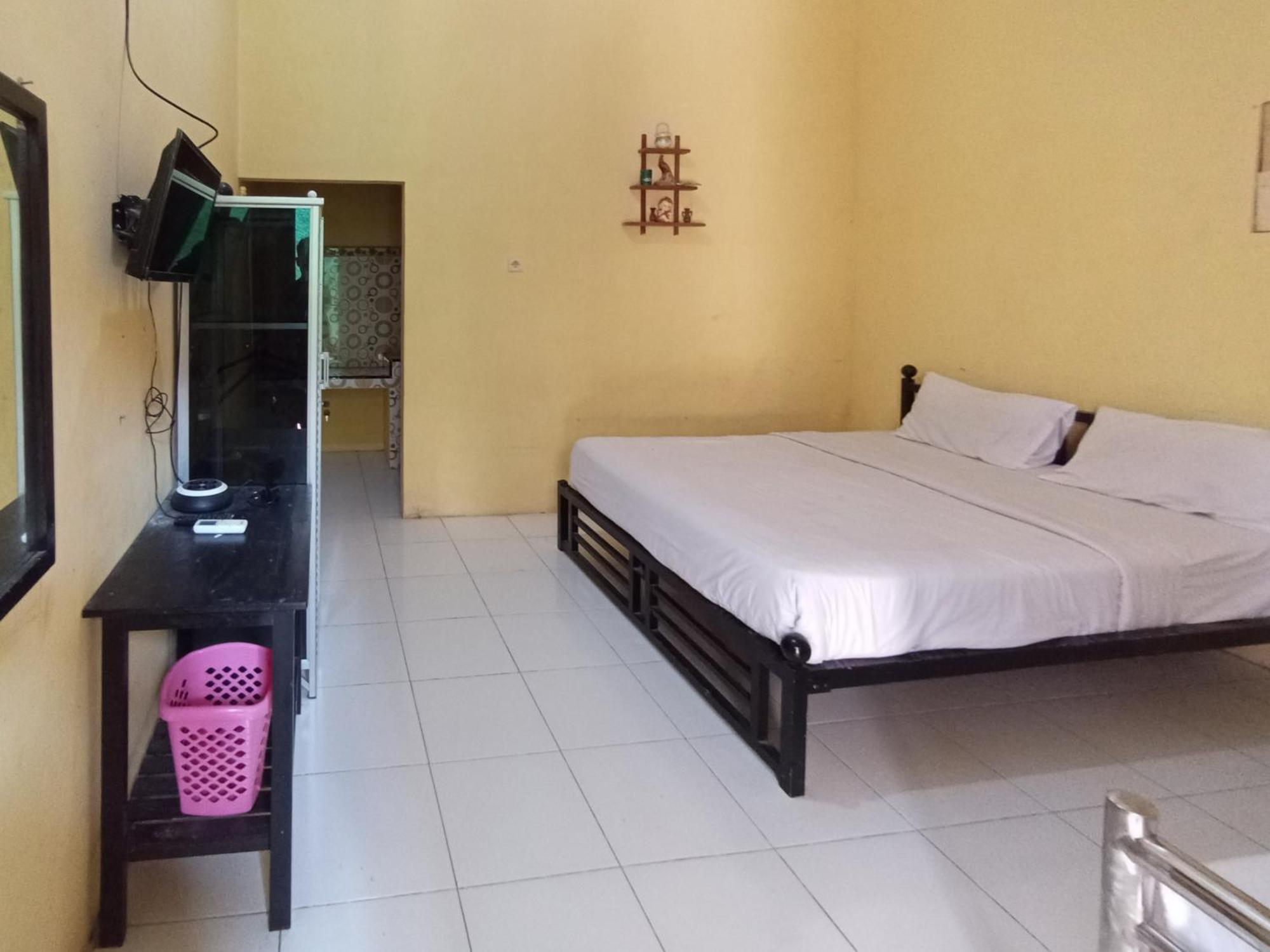 Reddoorz At El Shaday Homestay Banyuwangi Banyuwangi  Εξωτερικό φωτογραφία