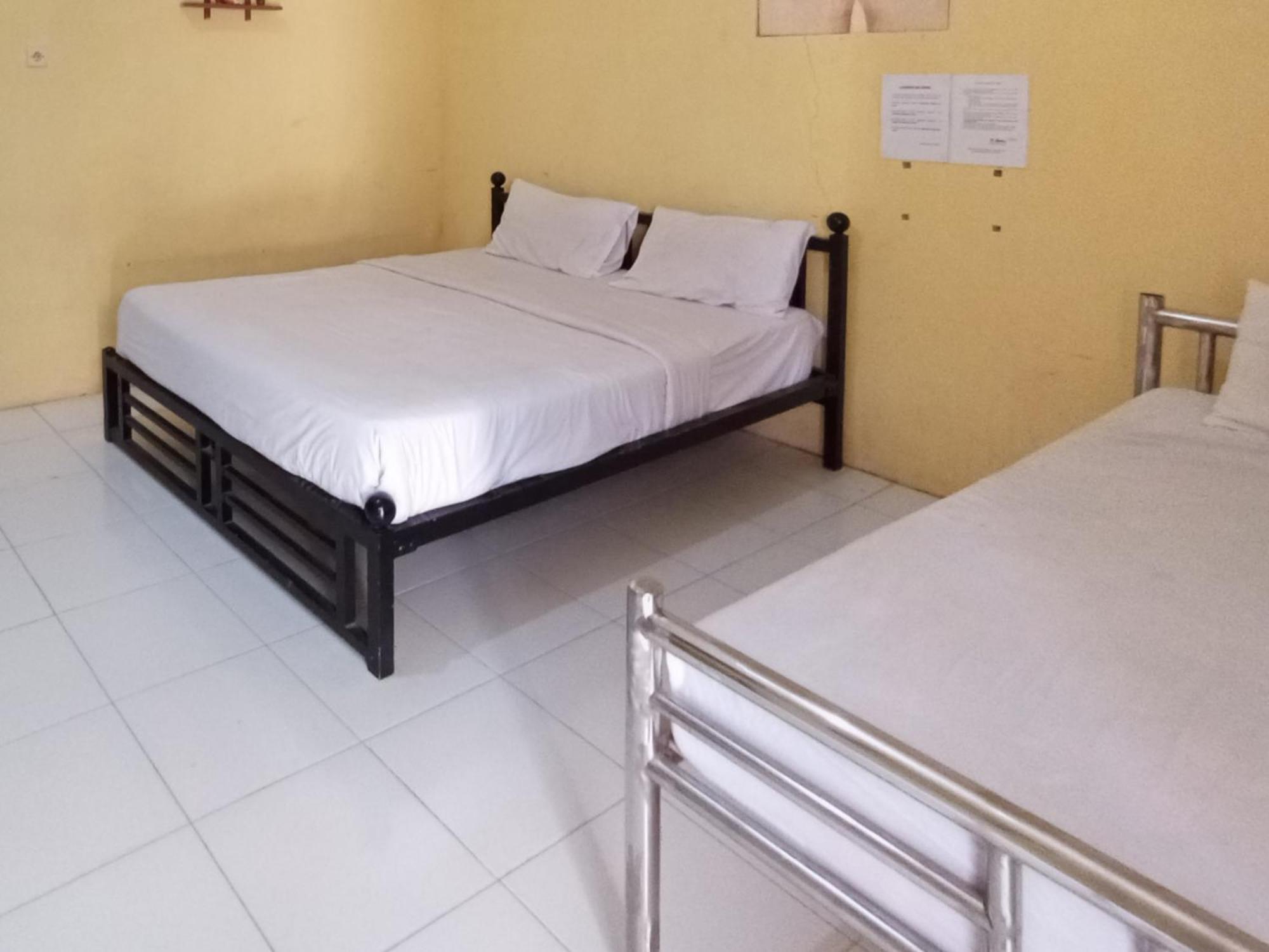 Reddoorz At El Shaday Homestay Banyuwangi Banyuwangi  Εξωτερικό φωτογραφία