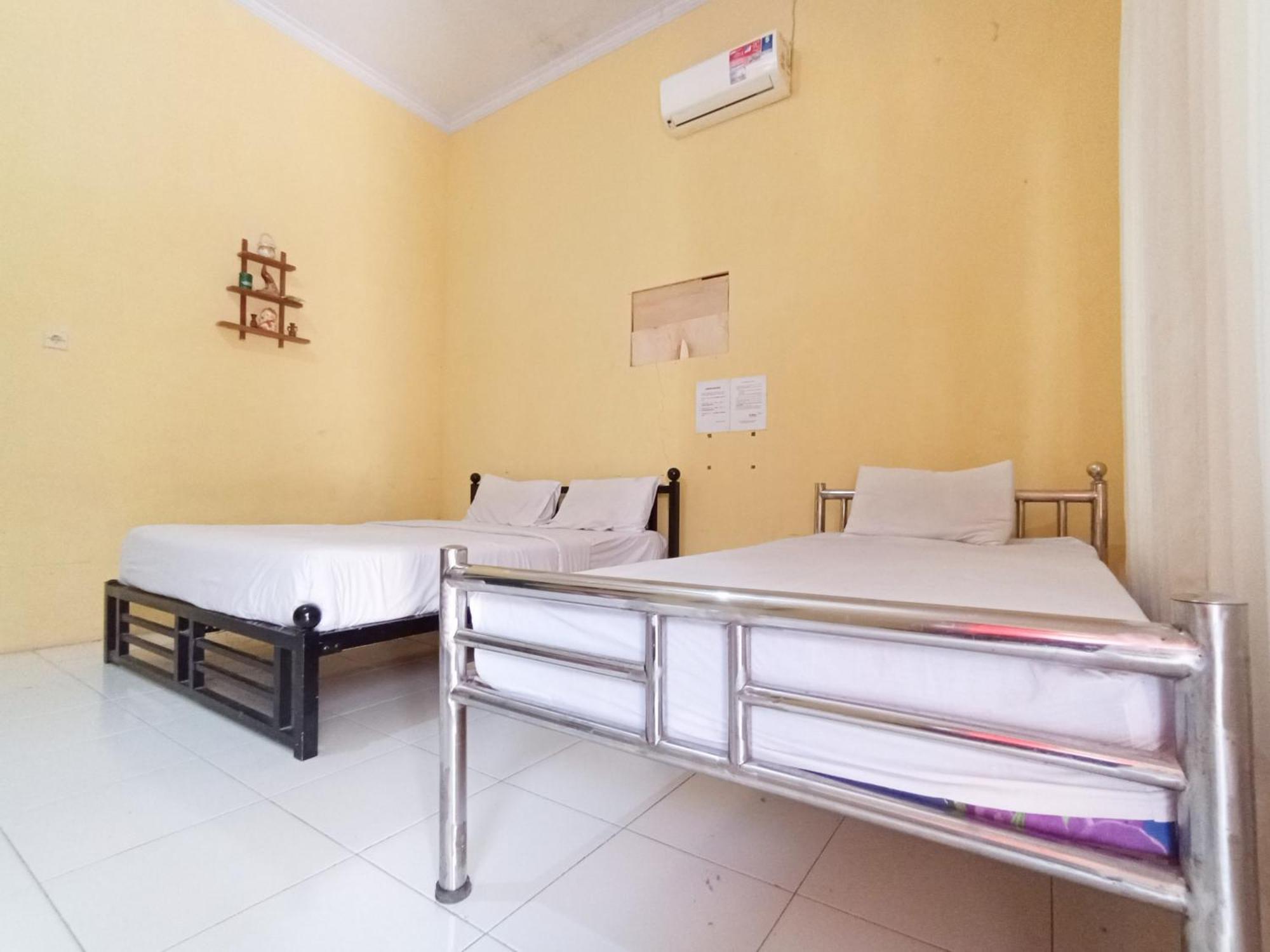 Reddoorz At El Shaday Homestay Banyuwangi Banyuwangi  Εξωτερικό φωτογραφία