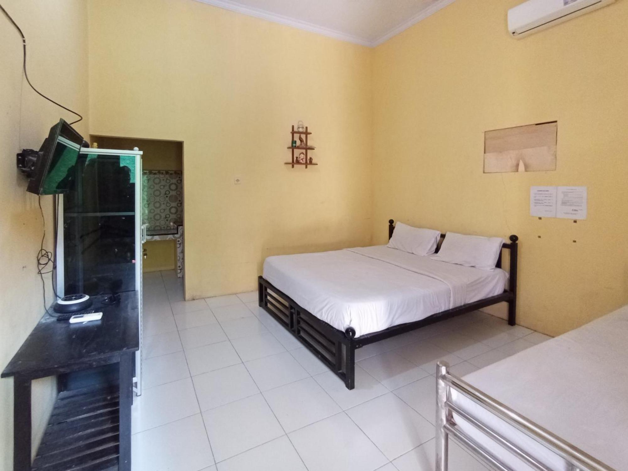 Reddoorz At El Shaday Homestay Banyuwangi Banyuwangi  Εξωτερικό φωτογραφία