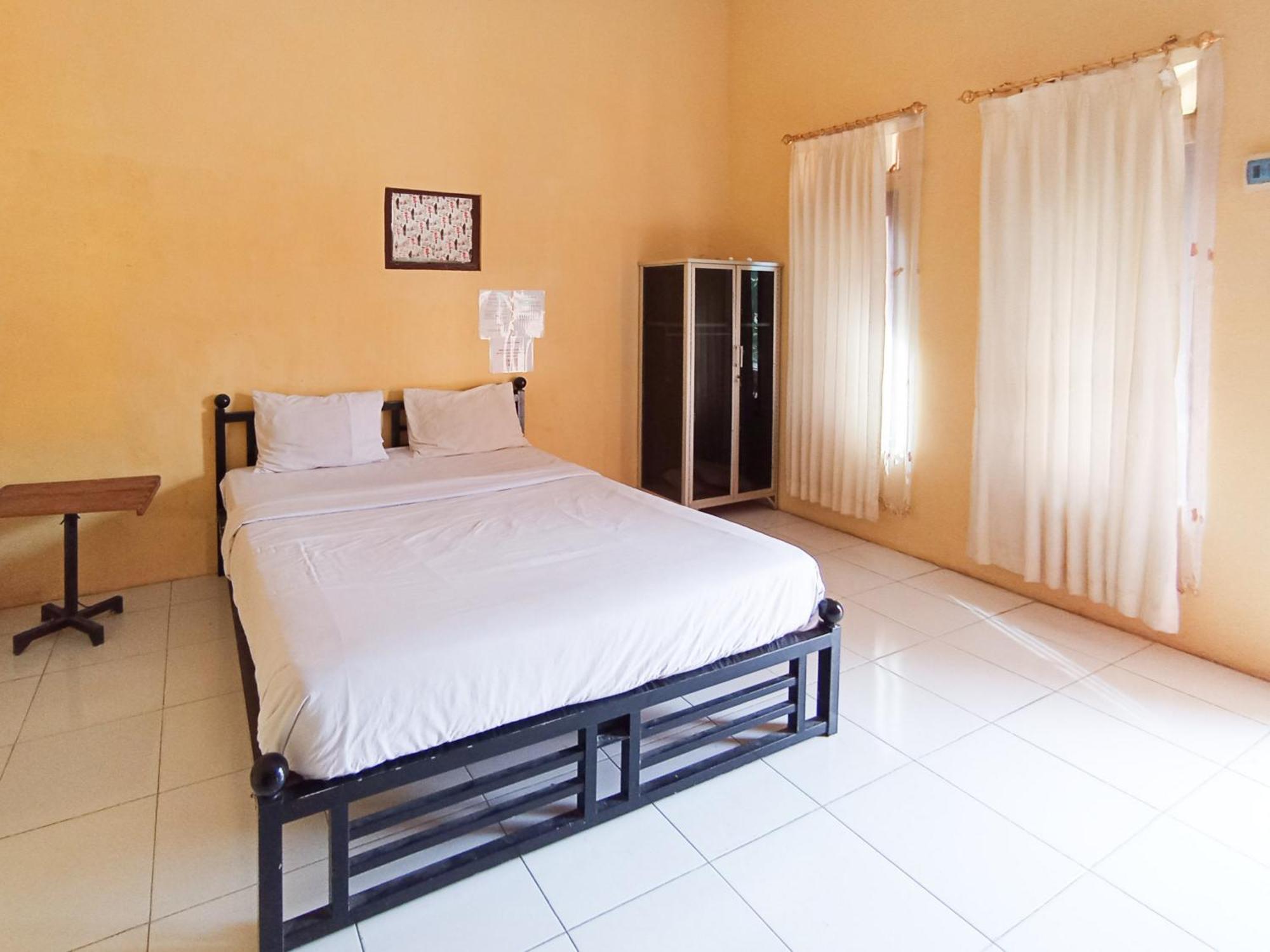 Reddoorz At El Shaday Homestay Banyuwangi Banyuwangi  Εξωτερικό φωτογραφία